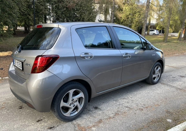 Toyota Yaris cena 45900 przebieg: 182500, rok produkcji 2015 z Starachowice małe 232